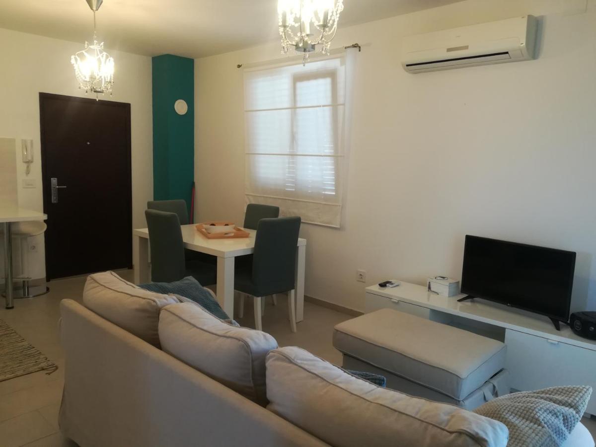 Apartment Rossella ニン エクステリア 写真
