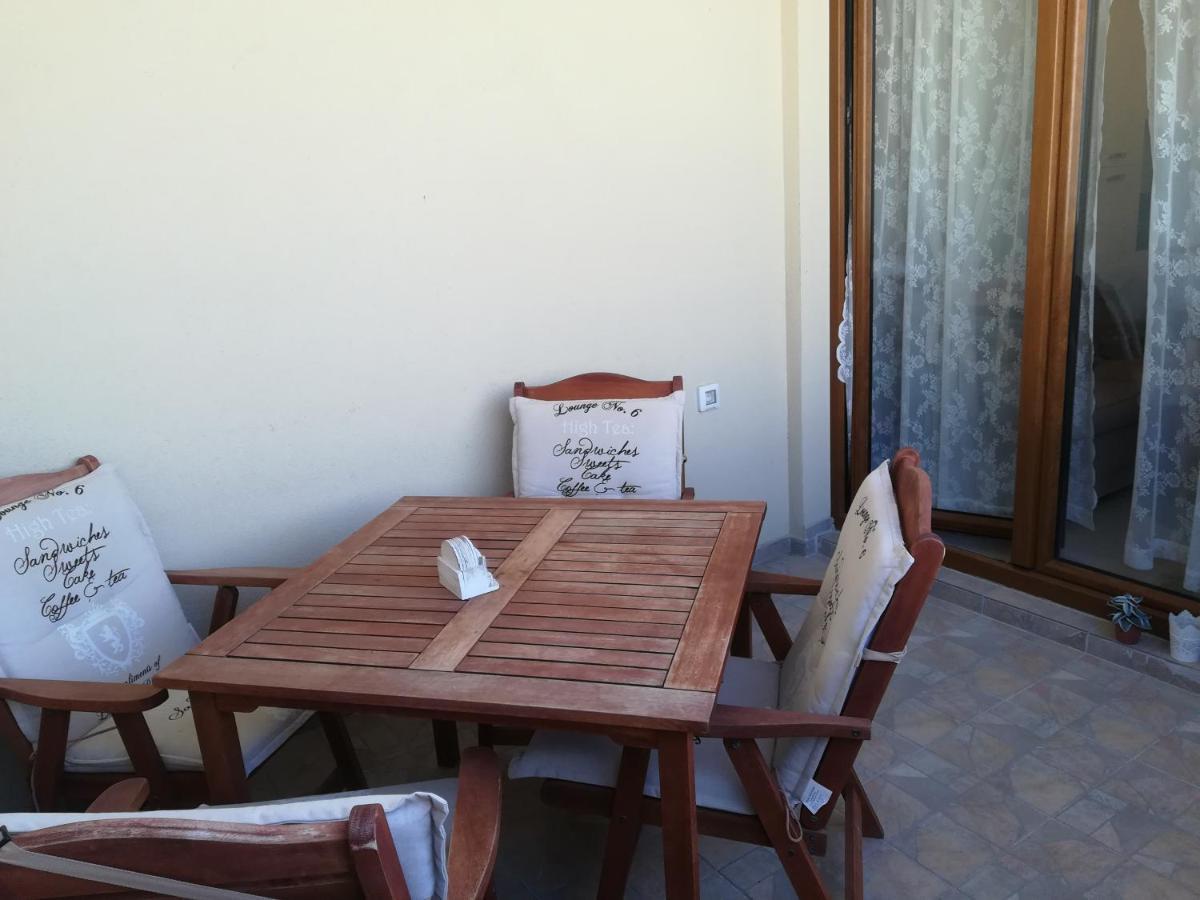 Apartment Rossella ニン エクステリア 写真